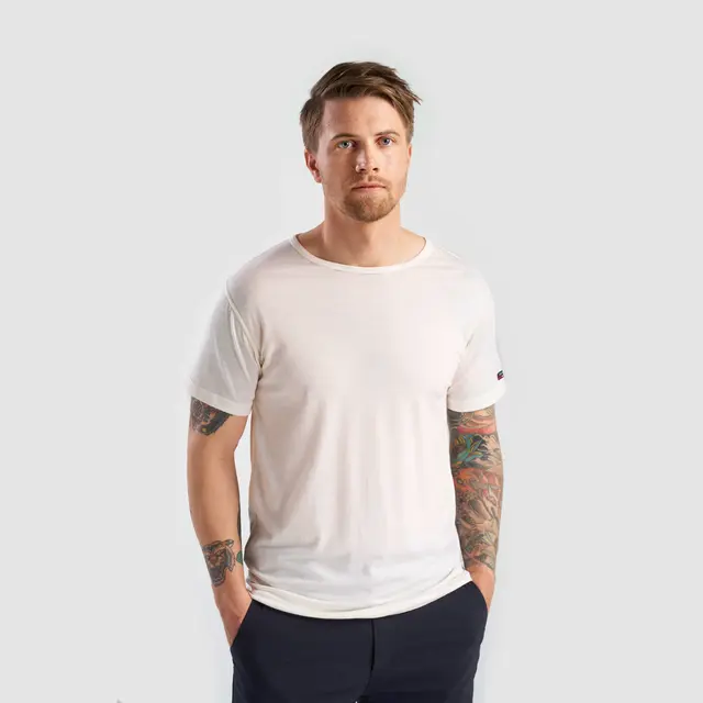 Skjorte til herre S Devold Breeze Merino Tee M S 001 