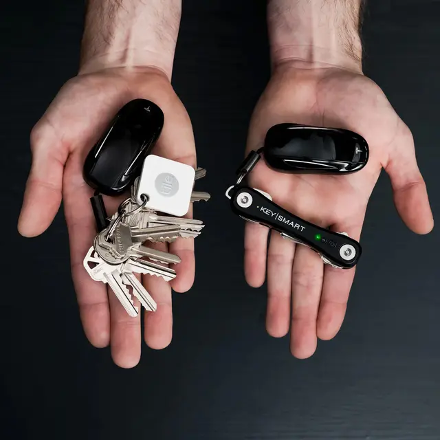 Nøkkelknippe med sporing KeySmart iPro Black 