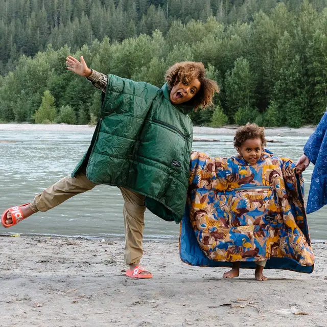 Poncho til barn 6–10 år Thermarest Honcho Poncho Kids GreenPrint 